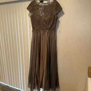 La Femme Dark Mauve Floral Embroidery Chiffon Column Gown. Size 14. NWOT. 13